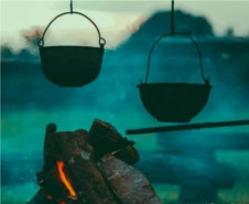 hanging cooking pots